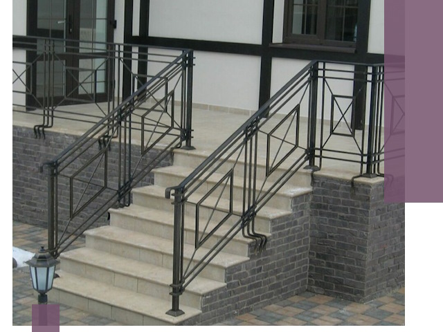 Перила для крыльца в Южном-Сахалинске — монтаж, изготовление и установка