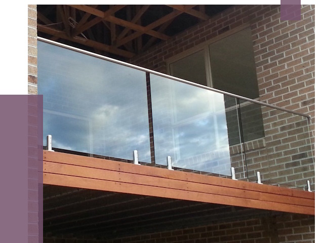 Стеклянные парапеты на крыше и террасе в Южном-Сахалинске от 11622 руб. | ПРОЛЁТ-Южн