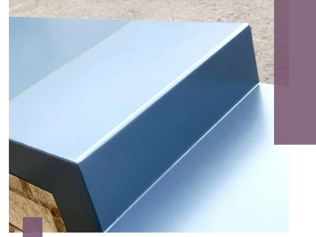 Крышки на парапет в Южном-Сахалинске: изготовление и монтаж под ключ